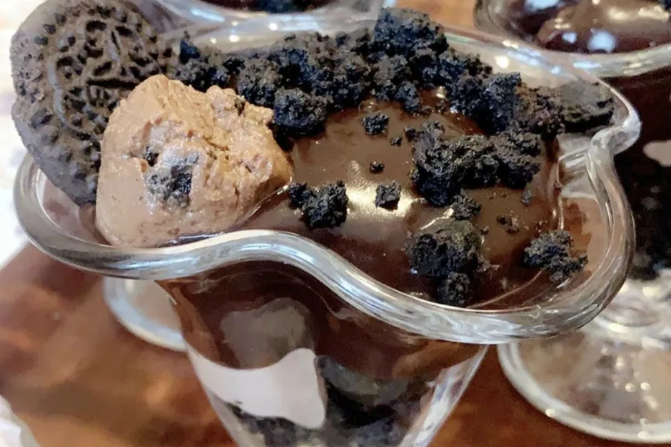 Kakaolu Bisküvili Kupta Cheesecake tarifi