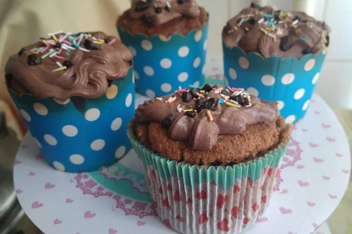 Kakaolu Damla Çikolatalı Cupcake tarifi