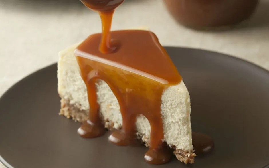 Karamel Soslu Cheesecake tarifi