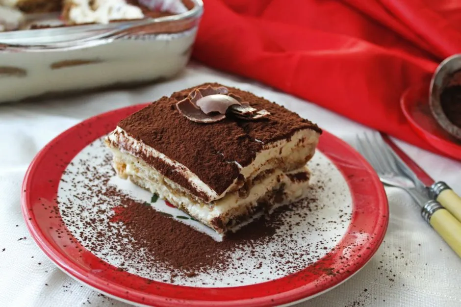 Kedidilli Tiramisu tarifi