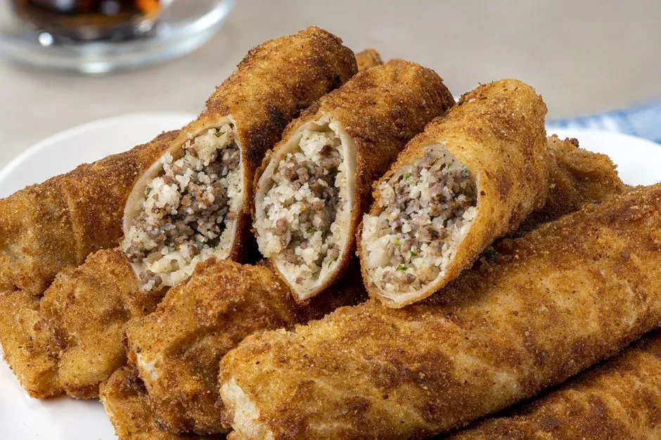 Kıymalı Bulgurlu Börek tarifi