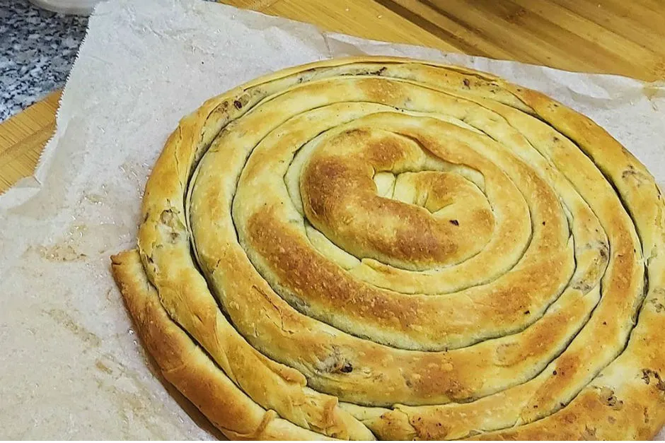 Kıymalı Kol Böreği tarifi