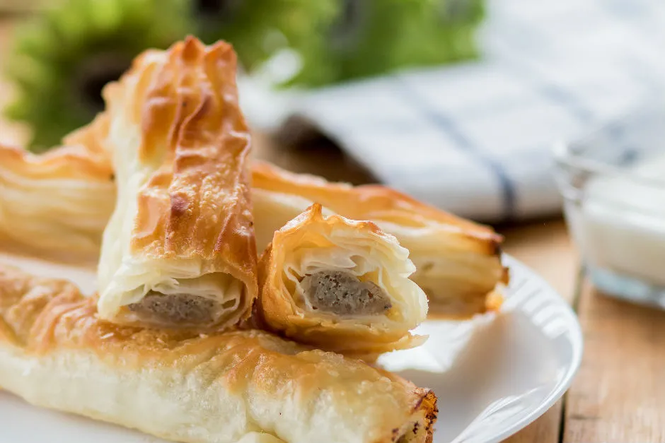 Kıymalı Rulo Börek tarifi