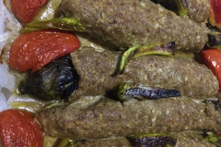 Köfte Kaplı Patlıcan tarifi