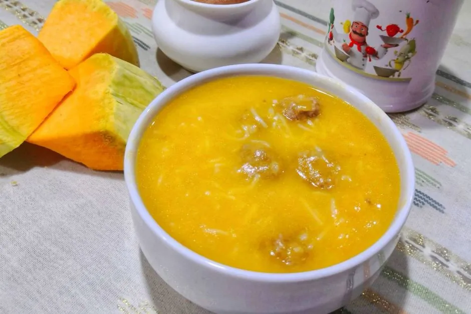 Köfteli Bal Kabağı Çorbası tarifi