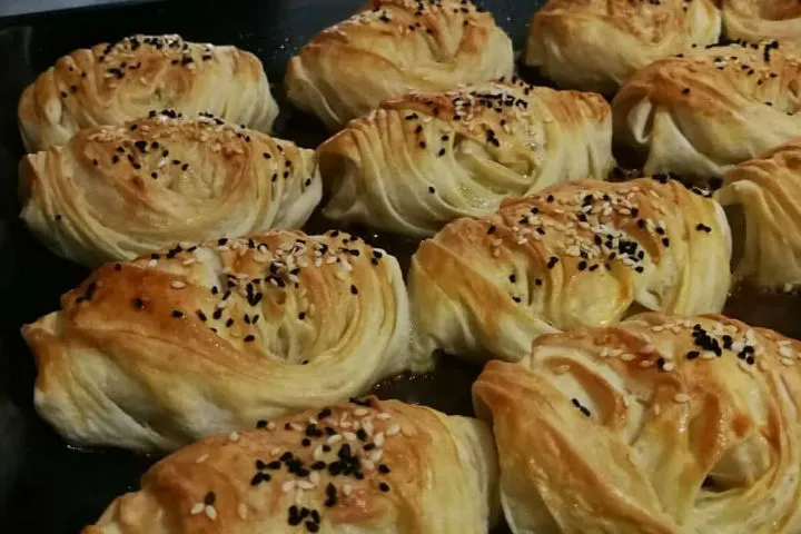 Kolay Midye Börek tarifi