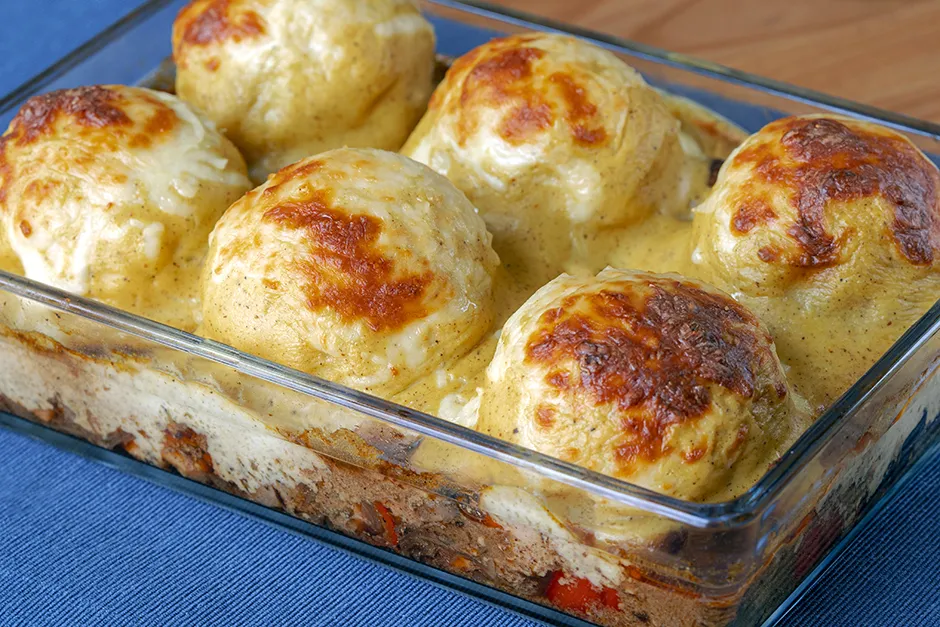 Köri Soslu Tavuklu Patates Topları tarifi