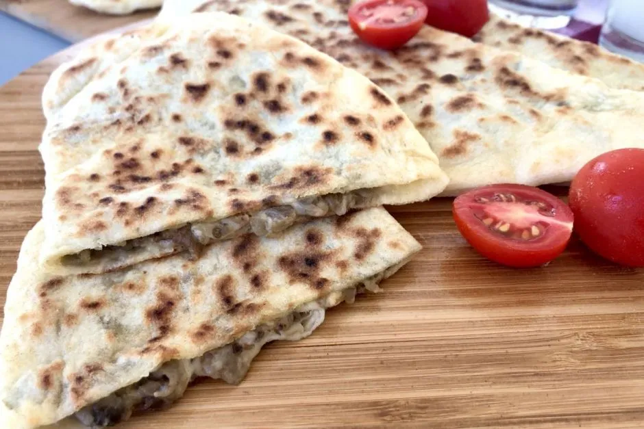 Köz Patlıcanlı Gözleme tarifi