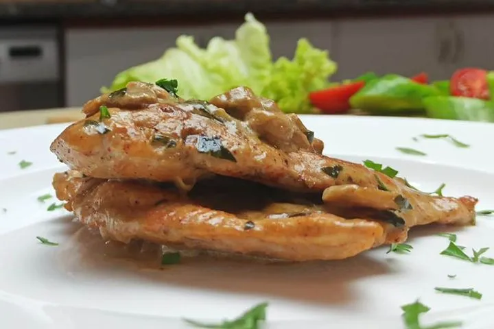 Kremalı Tavuk Bonfile tarifi