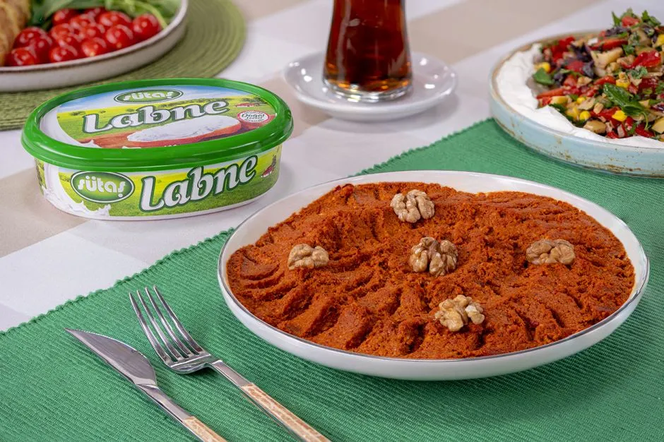 Labneli Muhammara tarifi