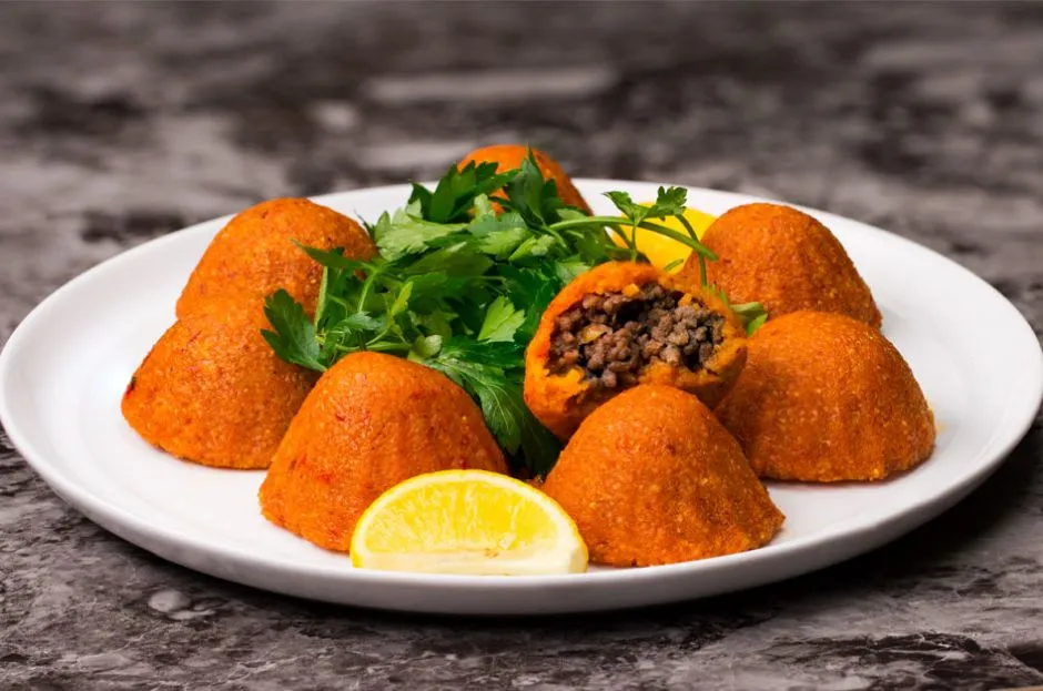 Limon Sıkacağında İçli Köfte tarifi