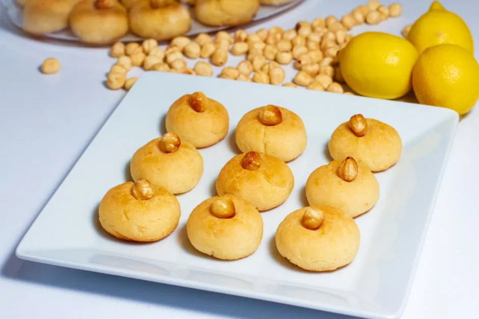 Limonlu İrmikli Kıyır Tatlı tarifi