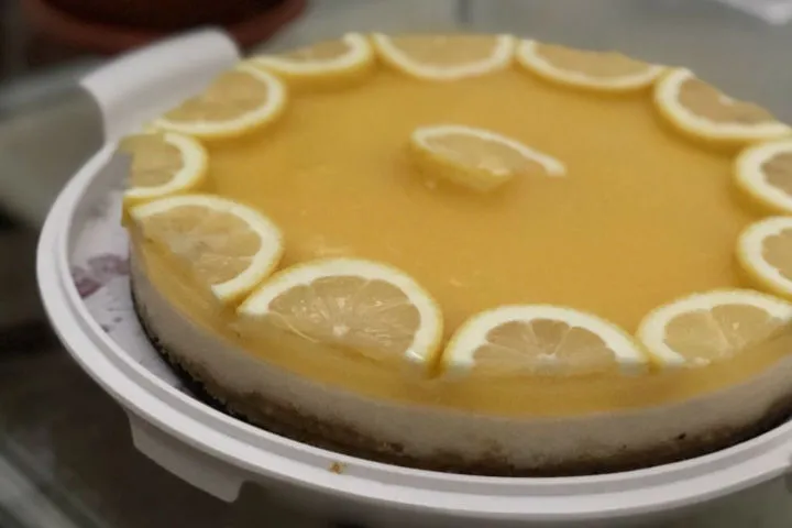 Limonlu Yalancı Cheesecake tarifi