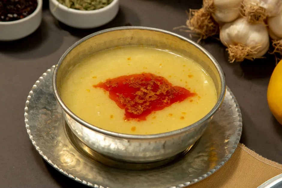 Lokanta Usulü Sarı Mercimek Çorbası tarifi