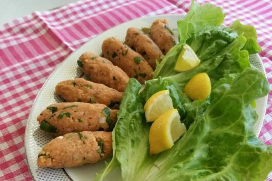Pratik ve Hızlı Mercimek Köftesi tarifi