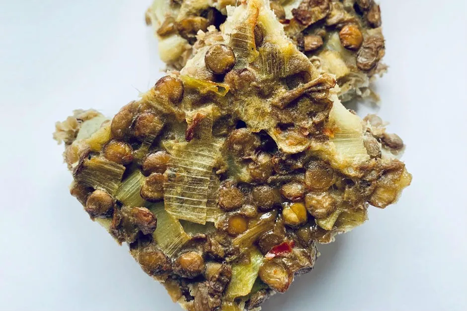 Mercimekli Kolay Börek tarifi
