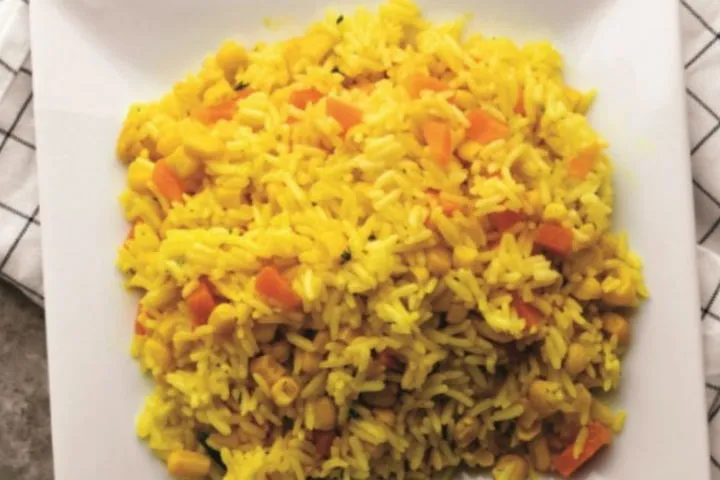 Mısırlı Havuçlu Pilav tarifi