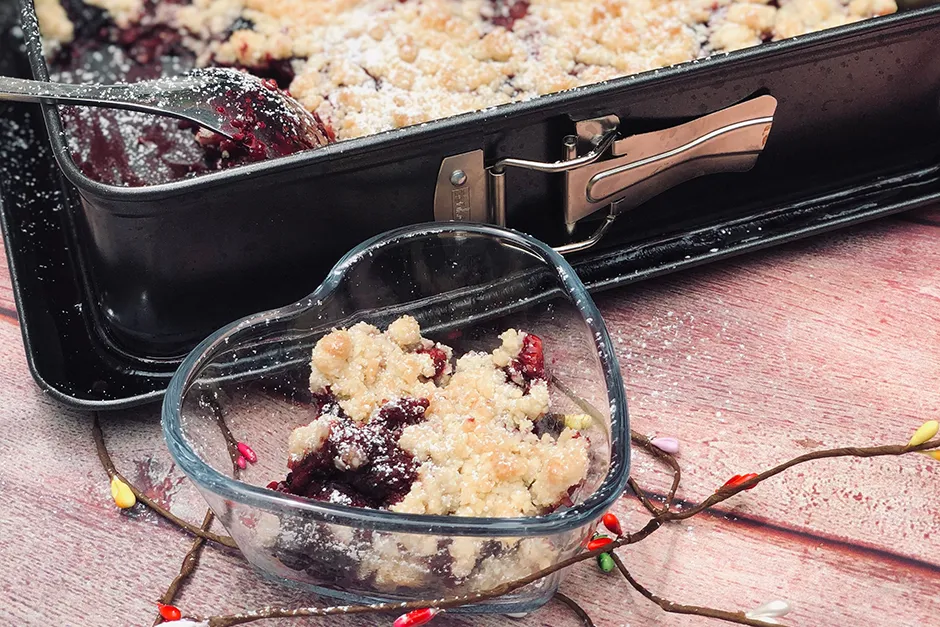 Orman Meyveli Crumble tarifi