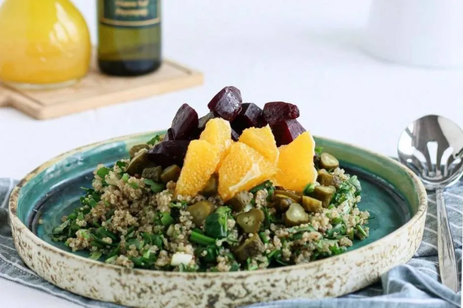Pancarlı Portakallı Kinoa Salatası tarifi