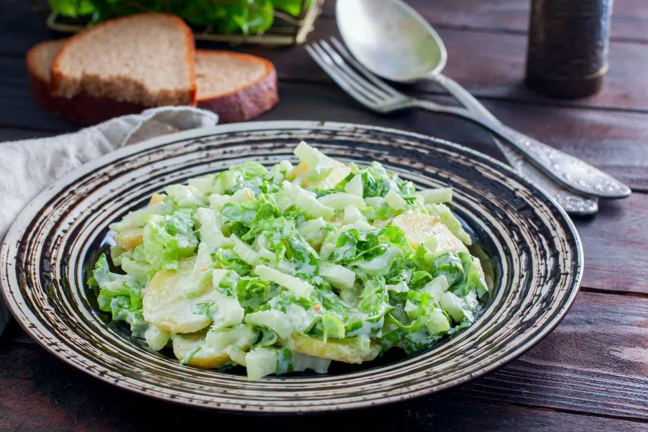 Patatesli Kereviz Salatası tarifi