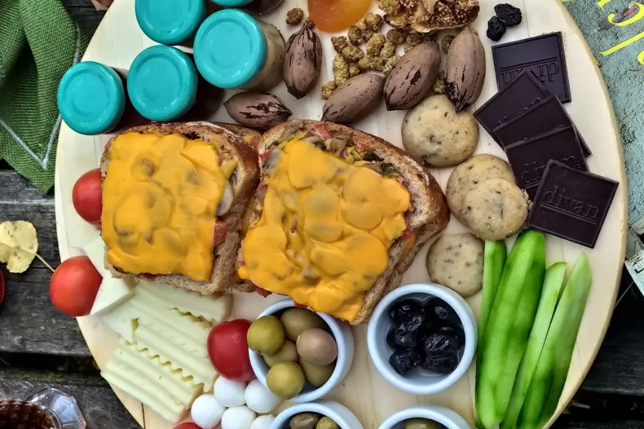 Patlıcanlı Mantarlı Ekmek Üstü tarifi
