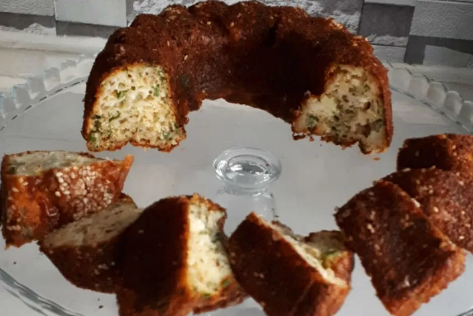 Peynirli Yeşillikli Kek tarifi
