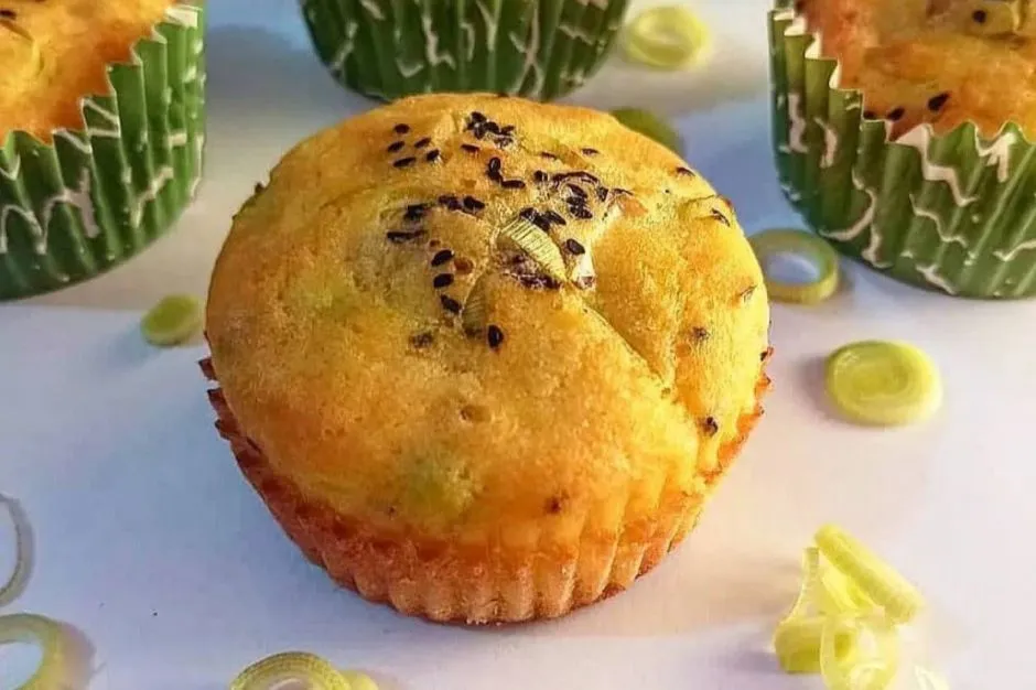 Pırasalı Mısır Unlu Muffin tarifi