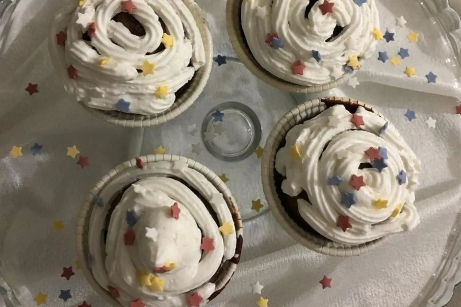 Pratik Kakaolu Cupcake tarifi