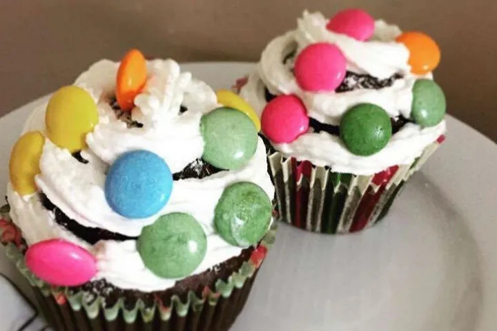Renkli Cupcake tarifi