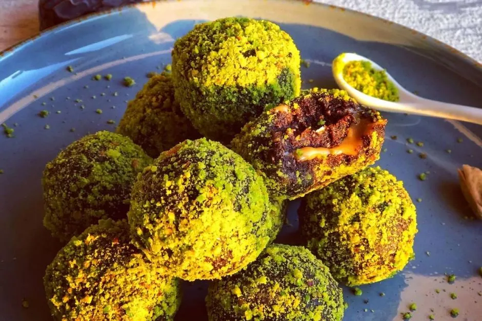 Sağlıklı Hurma Topları tarifi