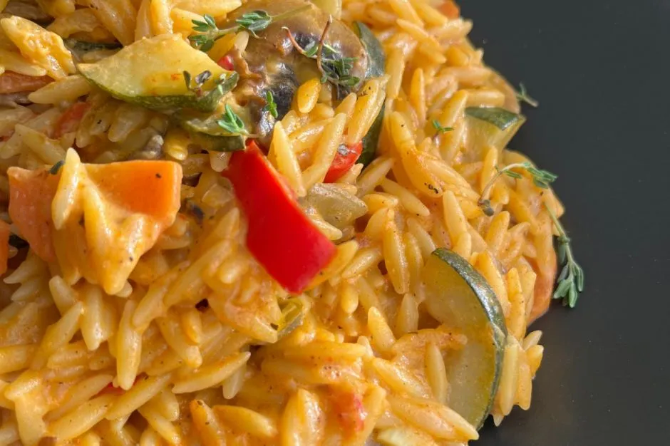 Sebzeli Soya Kremalı Arpa Şehriye Pilavı tarifi