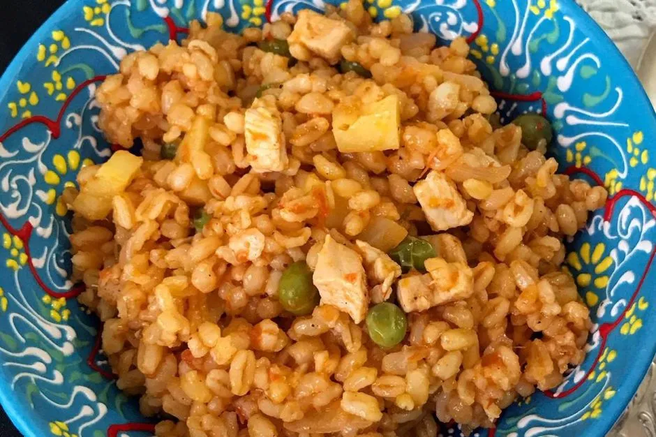 Sebzeli Tavuklu Bulgur Pilavı tarifi