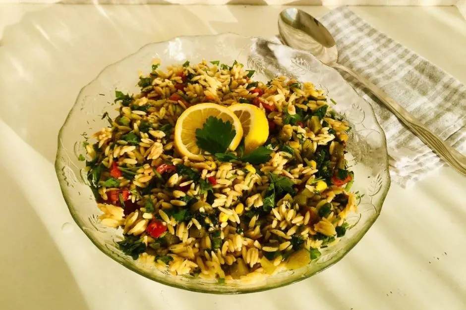 Şehriyeli Salata tarifi