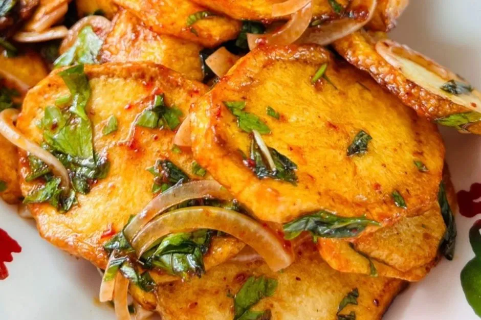 Soğanlı Patates Salatası tarifi