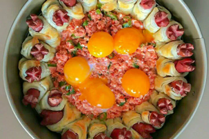 Rulo Sosisli Menemen tarifi