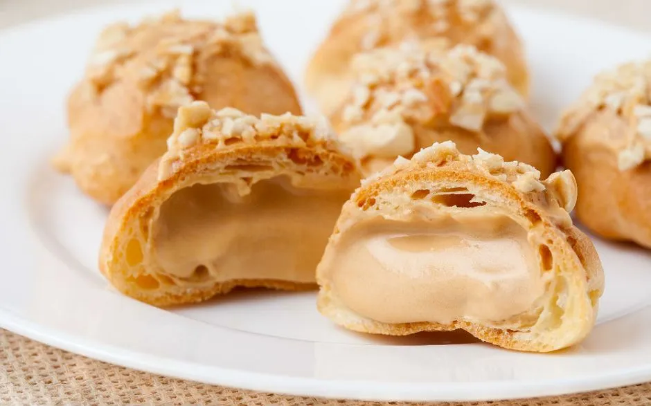 Tahin Kremalı Profiterol tarifi