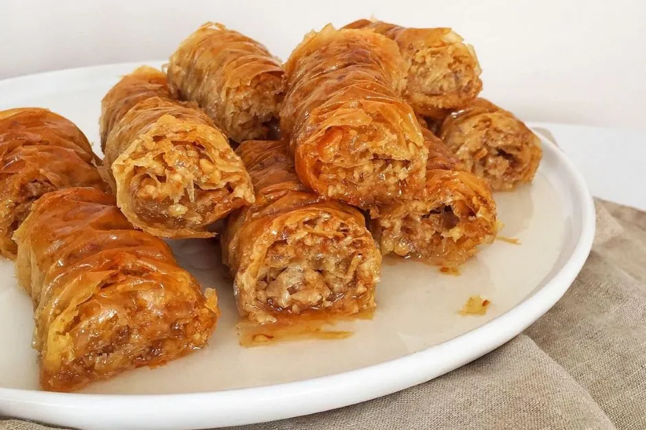 Tahinli Büzme Baklava tarifi