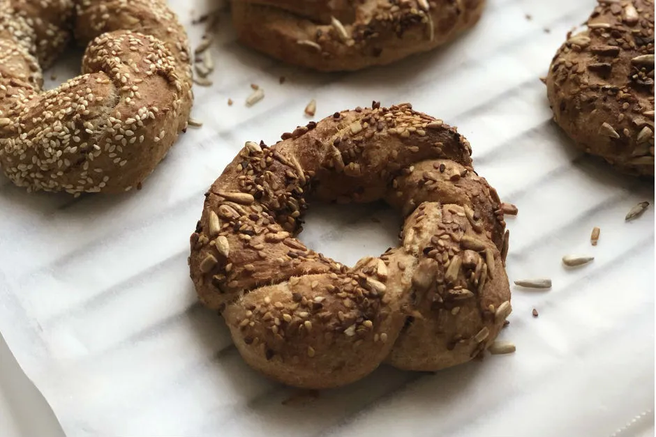 Tam Buğdaylı Simit tarifi
