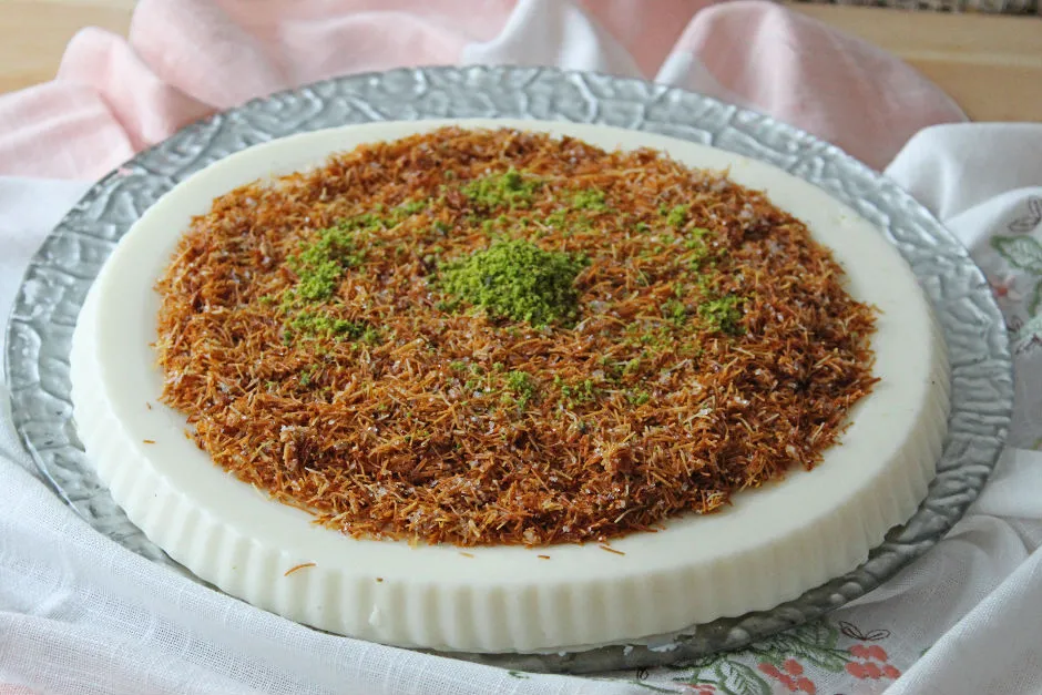 Tart Kalıbında Kadayıflı Muhallebi tarifi