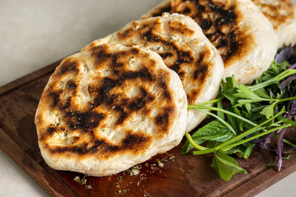 Sarımsaklı Tava Ekmeği tarifi