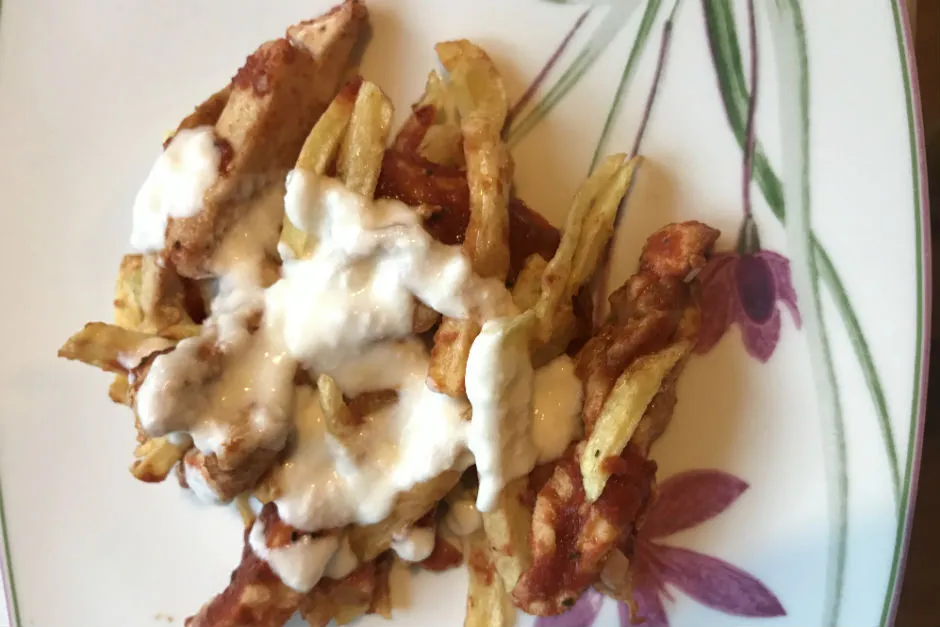Domates Soslu Tavuklu Çökertme Kebabı tarifi