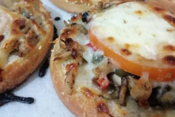 Tavuklu Mantarlı Ekmek tarifi