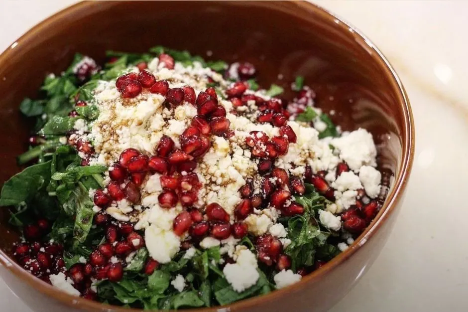 Tulum Peynirli Roka Salatası tarifi