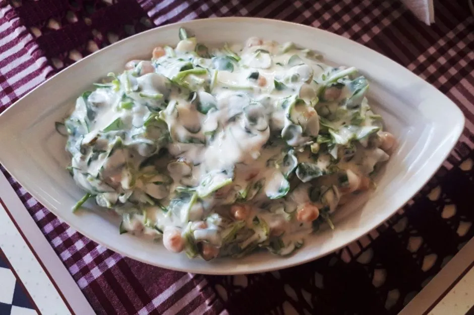 Turşulu Semizotu Salatası tarifi