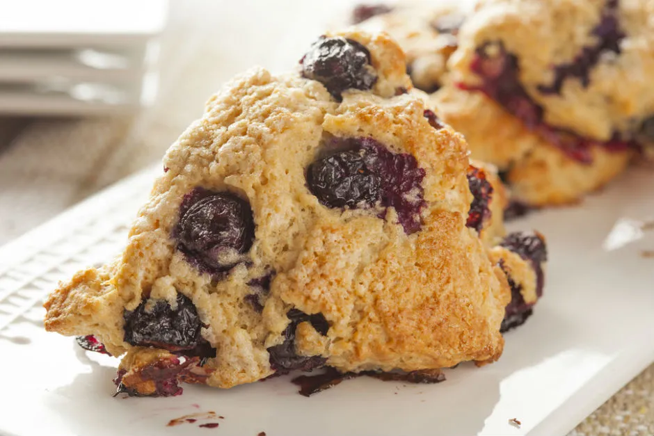 Yaban Mersinli Scone tarifi