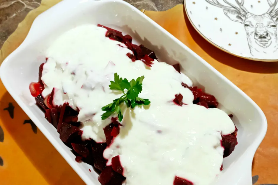 Yoğurtlu Pancar Kavurması tarifi