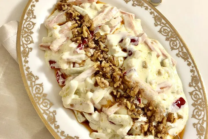 Yoğurtlu Sebze Salatası tarifi