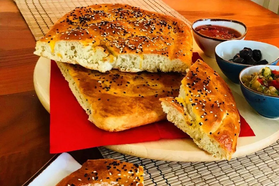 Yumurtalı Ramazan Pidesi tarifi