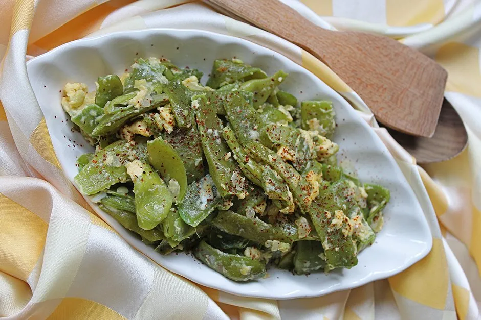 Yumurtalı Taze Fasulye Kavurması tarifi