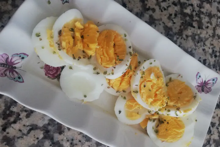 Zeytinyağlı Yumurta tarifi